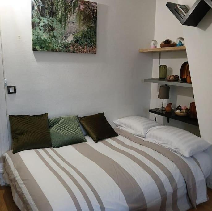 Appartement Centralised In *