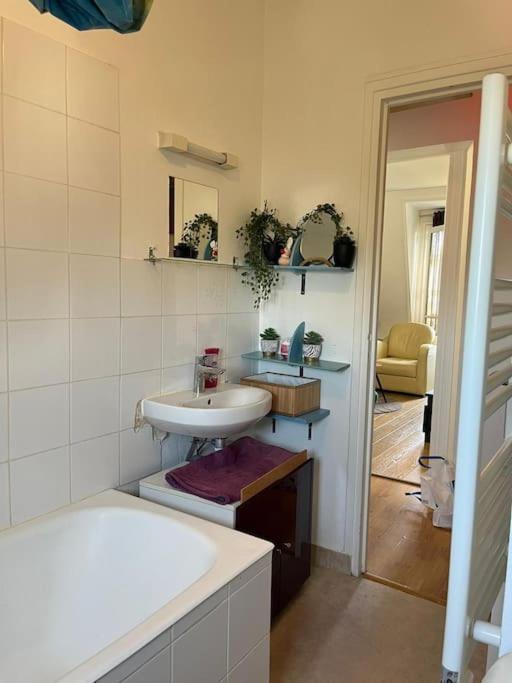 Appartement Centralised In *